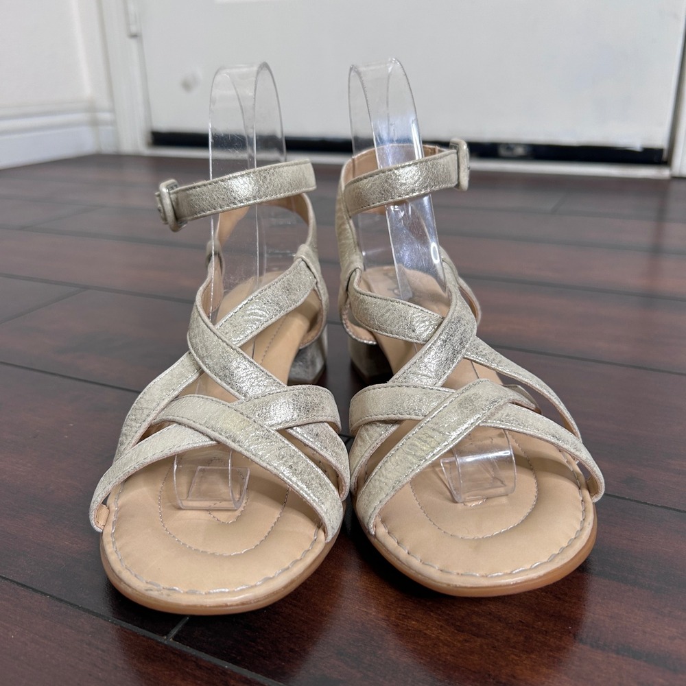 NWOB Born Strappy Block Heel Sandals Women 8 Gold Metallic Leather Wedding Guest - Picture 2 of 11
